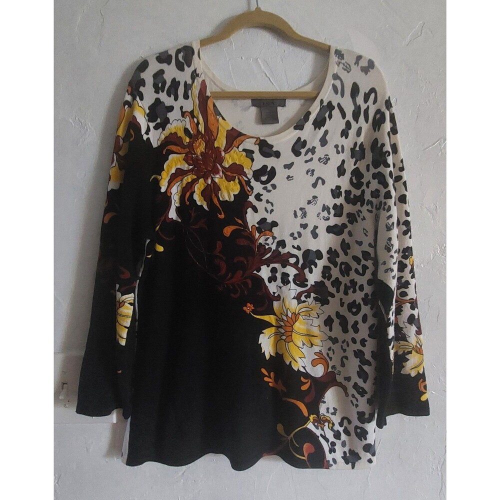 Women's long-sleeve knit top / lightweight sweatshirt. Women L